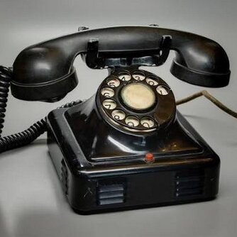 Telefon . Sie erreichen uns telefonisch über die Community der weißen Schäferhunde unter: +49 1512 3304876